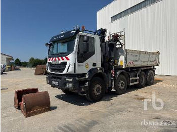 IVECO Trakker Kipper