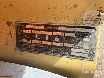 JLG Teleskopmastbühne