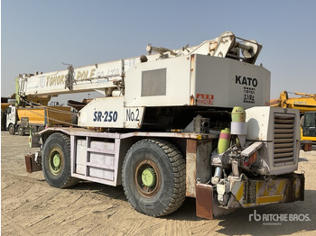 Geländekran Kato KR25H-V Rough Terrain Crane: das Bild 4