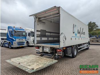 Volvo FM330 4x2 Daycab Euro5 KuikenBak 8.2m + Webasto Heater + Dhollandia 2000KG (V799) – Leasing Volvo FM330 4x2 Daycab Euro5 KuikenBak 8.2m + Webasto Heater + Dhollandia 2000KG (V799): das Bild 2