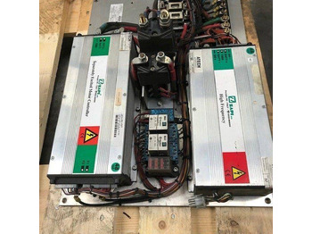 Steuergerät für Flurförderzeug Electronic control unit for Linde / Magaziner: das Bild 2 Steuergerät für Flurförderzeug Electronic control unit for Linde / Magaziner: das Bild 2