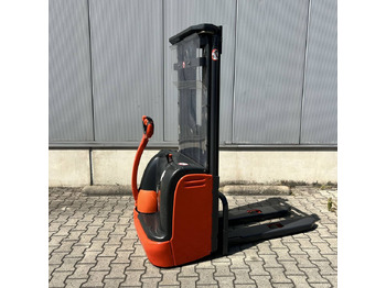 LINDE L12 Hochhubwagen