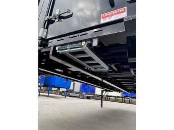 Planenaufbau Krone BDF-System, 7.450 mm lang, Eckhöhe: 2.750 mm.: das Bild 2