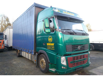 Sattelzugmaschine Volvo FH 13 480 4x2R Globe Unfall/Accident fährt/drive: das Bild 1