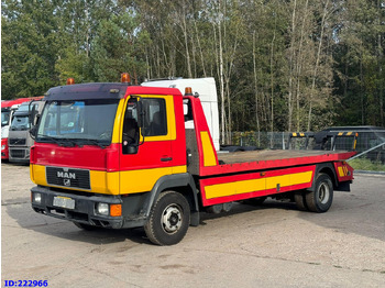 MAN 12.224 Abschleppwagen