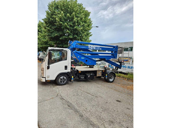 LKW mit Arbeitsbühne