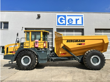 Knickgelenkter Dumper