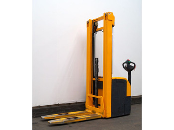JUNGHEINRICH EJC Hochhubwagen