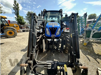 Traktor New Holland T 4.65: das Bild 4