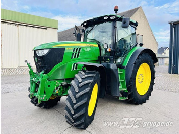 JOHN DEERE 6210R Traktor