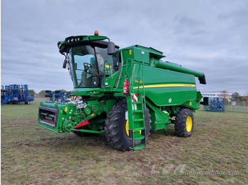 JOHN DEERE T660 Mähdrescher