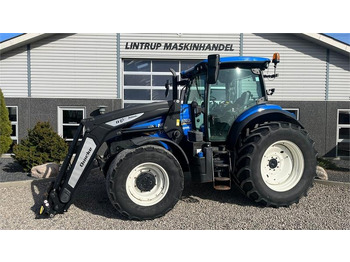 NEW HOLLAND T7 Traktor