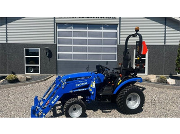 SOLIS Traktor