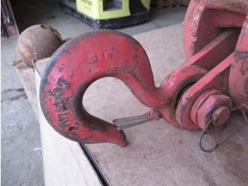 Anbauteil für Kran Hitachi: das Bild 3 Anbauteil für Kran Hitachi: das Bild 3