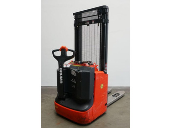 LINDE L12 Hochhubwagen