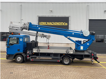 BÖCKER All-Terrain Kran