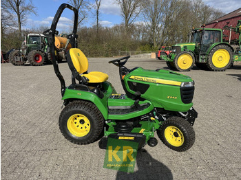 JOHN DEERE X9 Series Rasenmäher