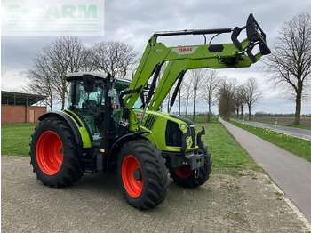 CLAAS Arion 420 Traktor