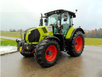CLAAS Arion 550 Traktor