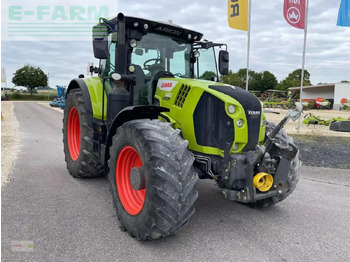 CLAAS Arion 660 Traktor