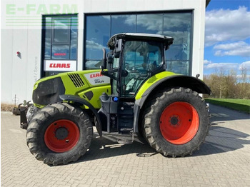CLAAS Axion 810 Traktor