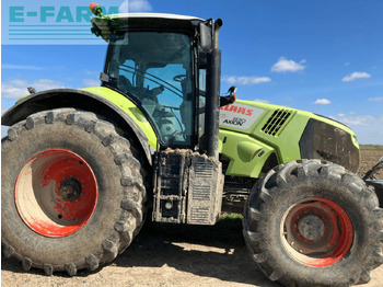 CLAAS Axion 830 Traktor