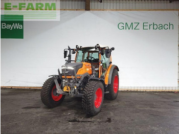 FENDT 211 Vario Traktor