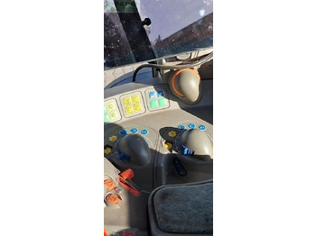 Traktor Fendt 714 vario: das Bild 4 Traktor Fendt 714 vario: das Bild 4