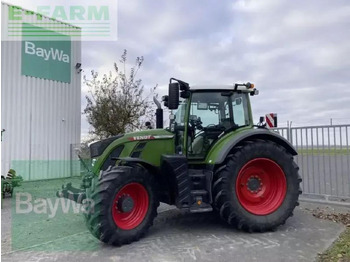 FENDT 724 Vario Traktor