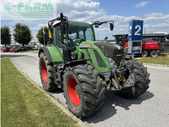 FENDT 718 Vario Traktor