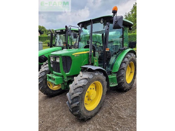 JOHN DEERE 5075E Traktor
