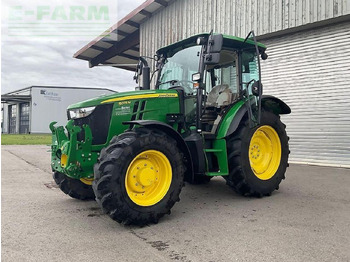 JOHN DEERE 5075M Traktor