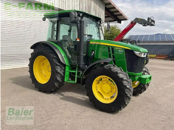JOHN DEERE 5075M Traktor