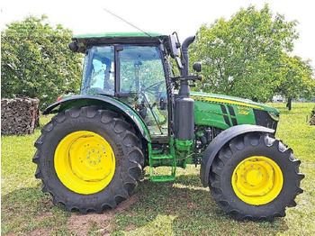 JOHN DEERE 5100M Traktor