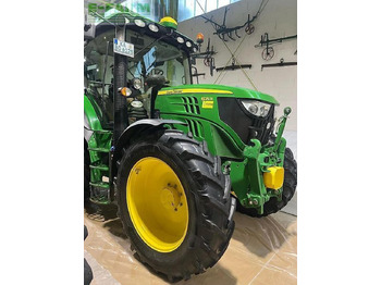 JOHN DEERE 6125R Traktor
