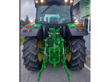 Traktor John Deere 6130R: das Bild 2