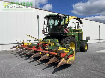 JOHN DEERE 6810 Feldhäcksler