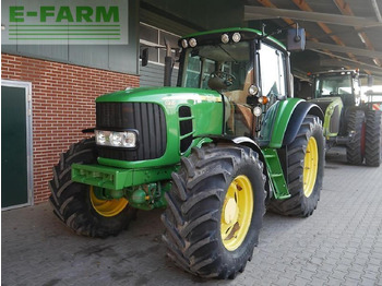 Traktor John Deere 6930 premium autopowr: das Bild 3