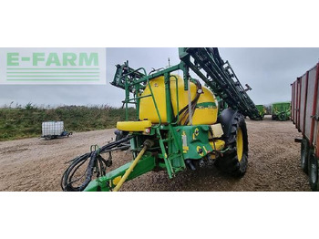 JOHN DEERE Anhängespritze