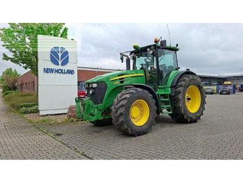 JOHN DEERE 7930 Traktor