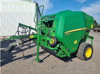 JOHN DEERE Packenpresse