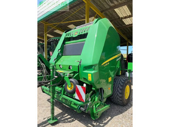 JOHN DEERE Packenpresse