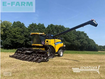 NEW HOLLAND Mähdrescher