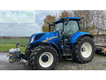 NEW HOLLAND T7.270 Traktor