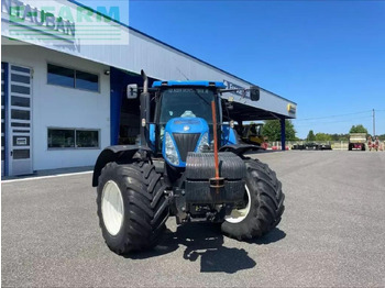 Traktor New Holland t 7050: das Bild 2