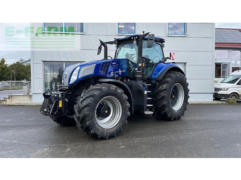 NEW HOLLAND T8 Traktor