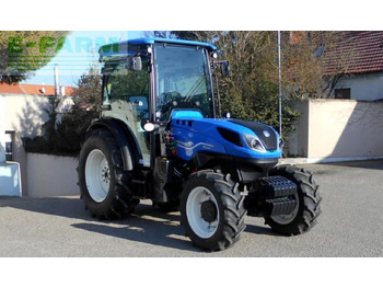 NEW HOLLAND T4 Traktor