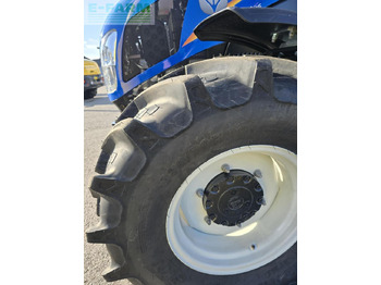 Traktor New Holland t4.75 stage v: das Bild 4
