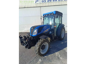 NEW HOLLAND T4 Traktor
