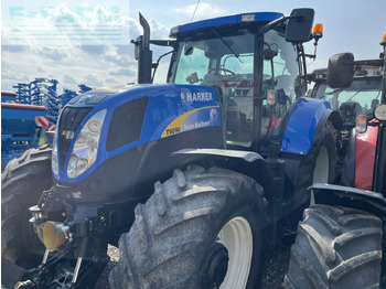 NEW HOLLAND T6000 Traktor